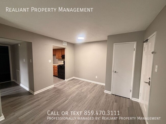 Foto del edificio - 2074 Fairmont Ct