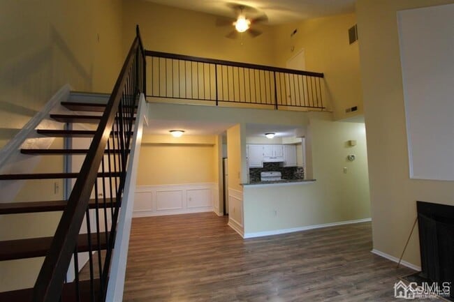 Building Photo - 1618 Aspen Dr