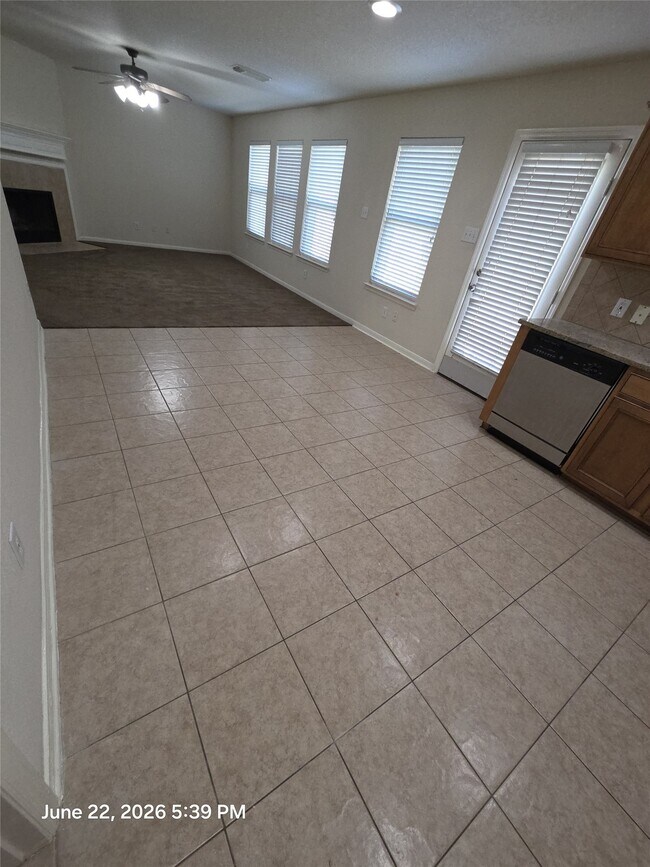 Foto del edificio - 17711 Barton Point Ln