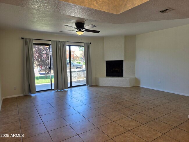 Foto del edificio - 18239 N 40th St