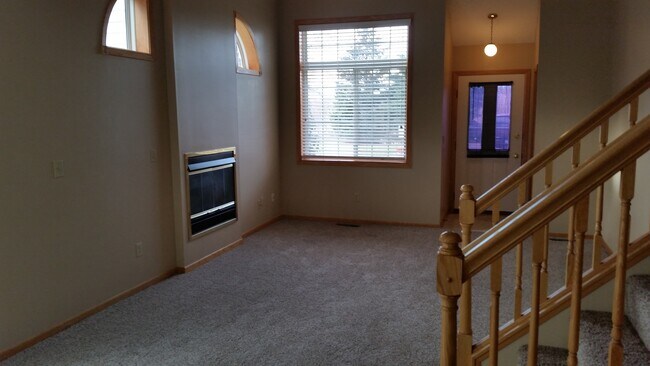 Foto del edificio - 4305 Merrimac Ln N