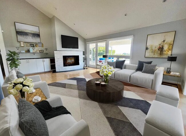 Building Photo - 16972 Oak View Dr