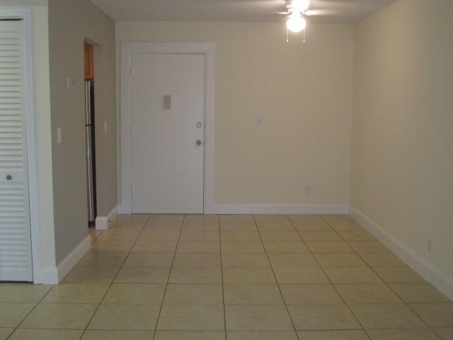 Building Photo - 201 Bonnie Blvd