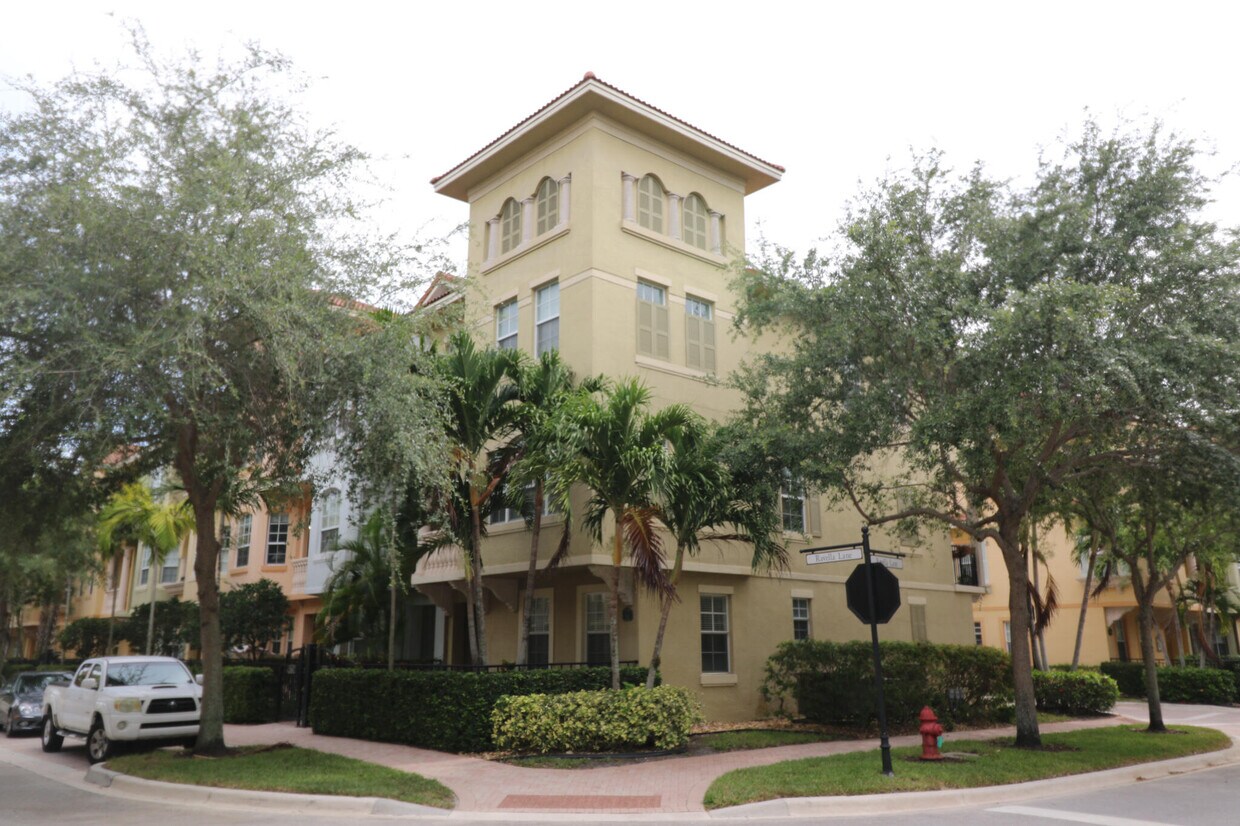 2649 Ravella Ln, Palm Beach Gardens, FL 33410 Townhome Rentals in Palm Beach Gardens FL
