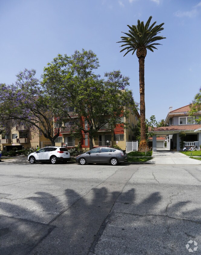 Primary Photo - Sunwood Towers