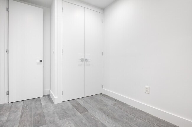 Building Photo - 2153 Amsterdam Ave