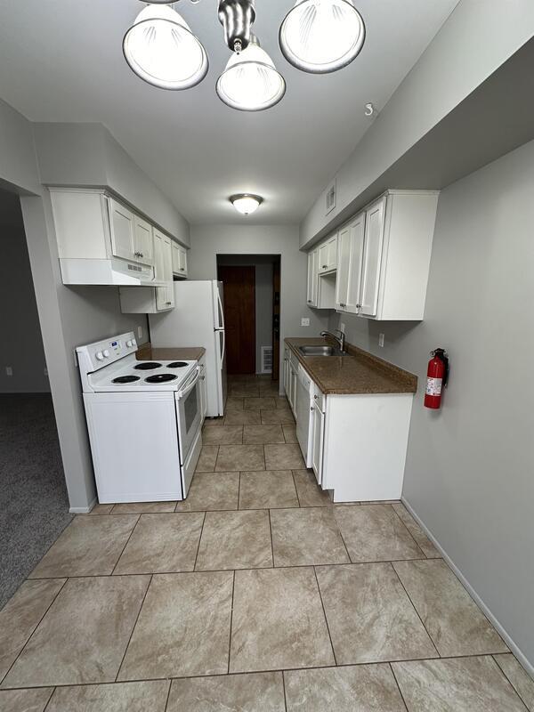 11335 Old Goddard Rd Unit 33, Allen Park, MI 48101 Condo for Rent in