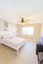 Building Photo - 2800 Ave S NW