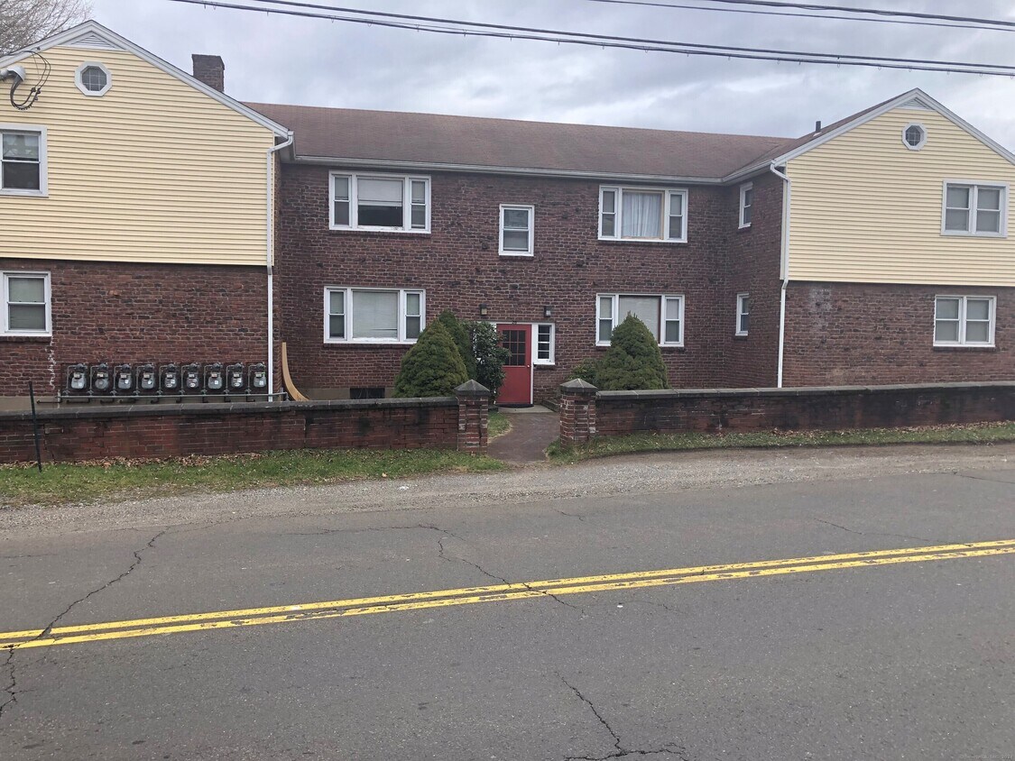 Primary Photo - 26 Golden Hill St