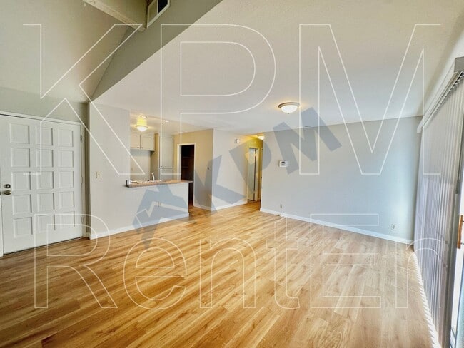 Foto del edificio - 5530 Fox Sparrow Ct