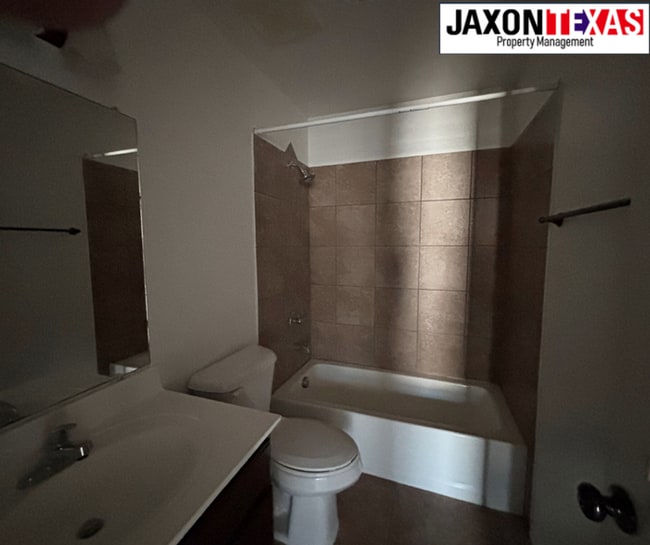 Building Photo - 5938 Megan St