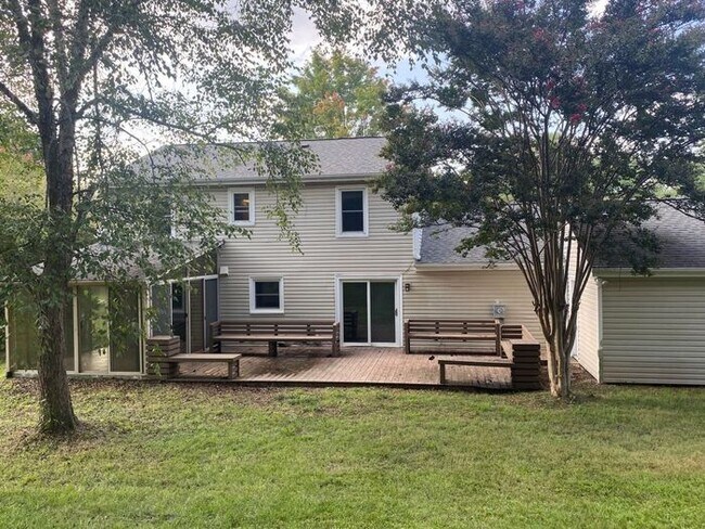 Foto del edificio - 4 Bedroom South Charlotte Home!