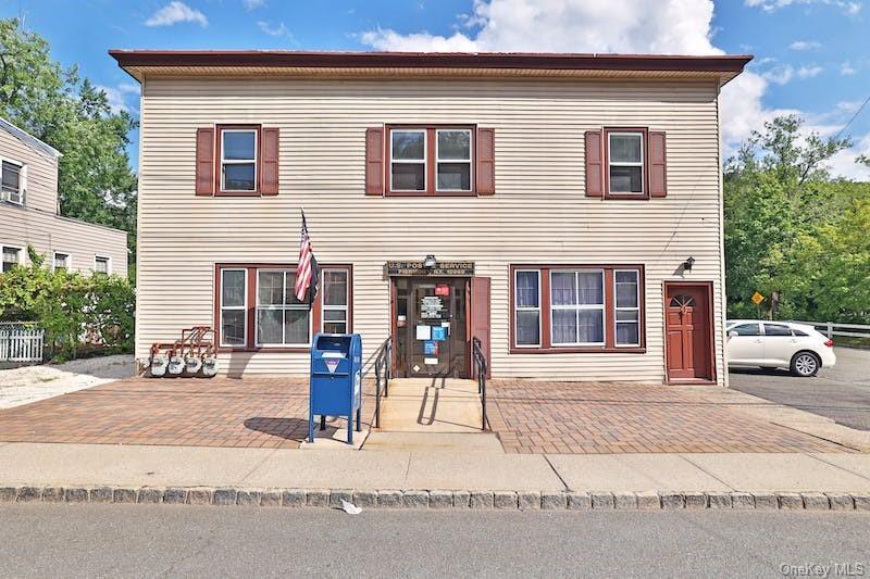 Primary Photo - 391 Piermont Ave