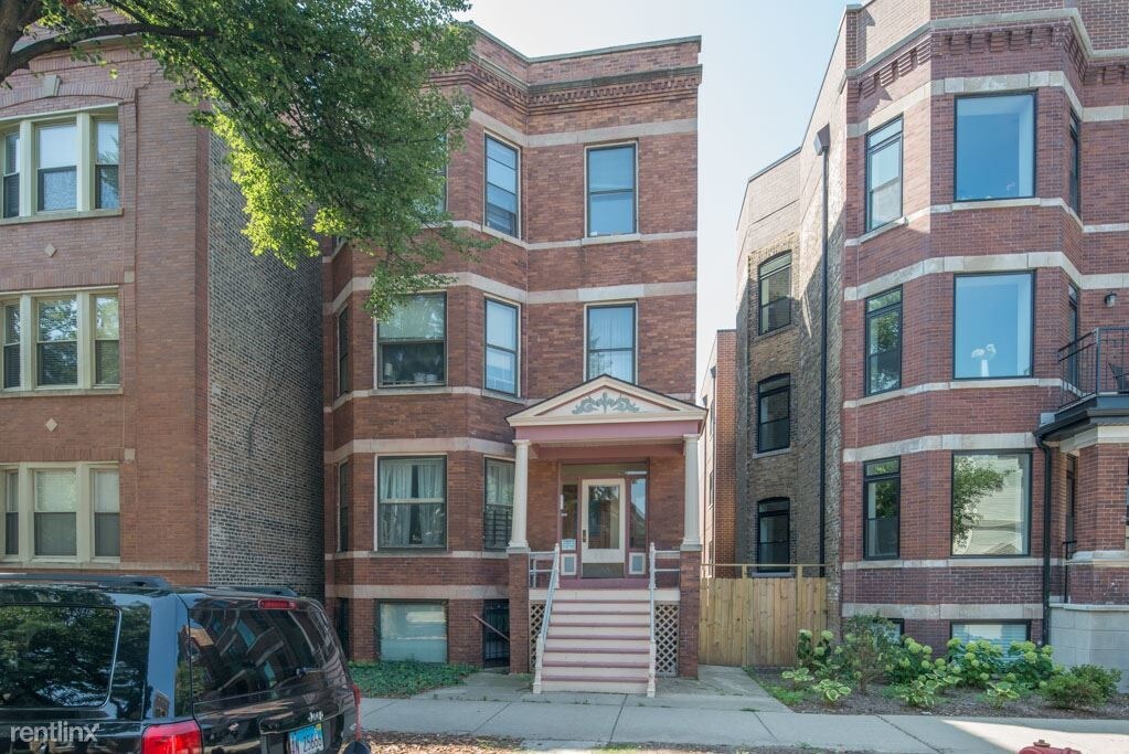 Primary Photo - 2311 W Roscoe St