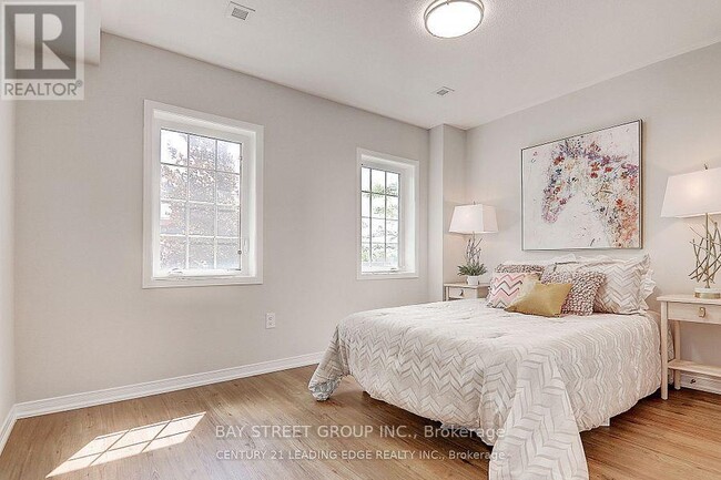 Photo du bâtiment - 73 Eastern Skies Way