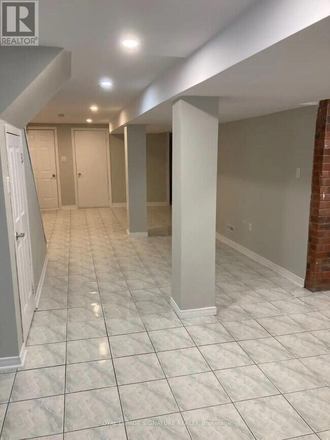 Photo du bâtiment - 154 Fifefield Dr