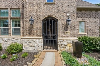 Building Photo - 111 N Bimini Twist Cir