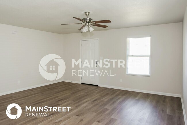 Foto del edificio - 129 Elmhurst Dr