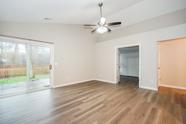 Foto del edificio - 2625 Northwold Rd