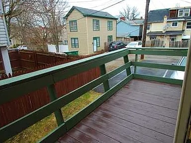 Balcony - 625 Copeland St