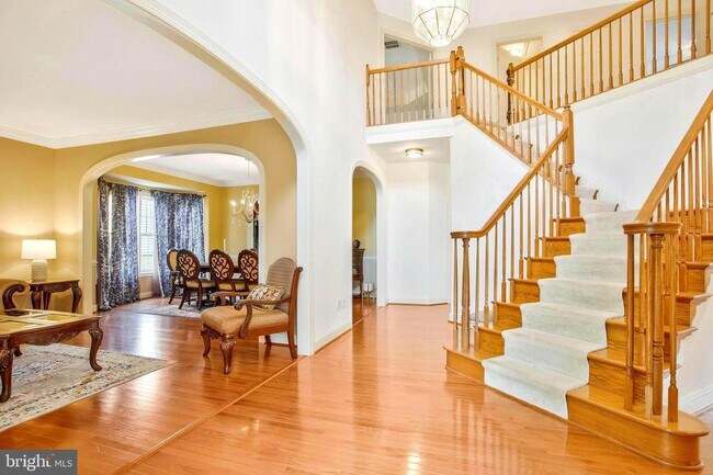 Foto del edificio - 4611 Dickens Pride Ct