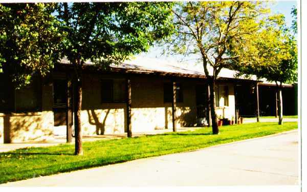 Foto del edificio - Circa 1995 - Hampton on 26th