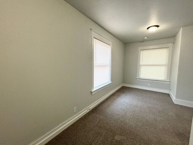 Building Photo - 1627 Alston Ave