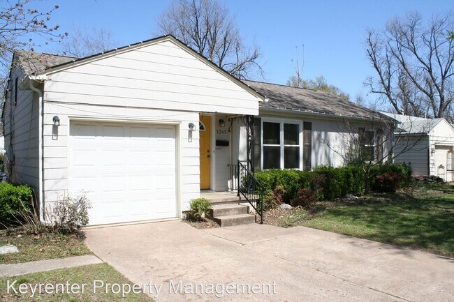 Building Photo - 3 br, 2 bath House - 1345 E 45th St