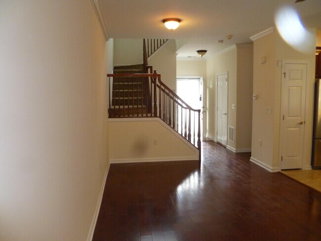 Building Photo - 28 Santa Rosa Ln