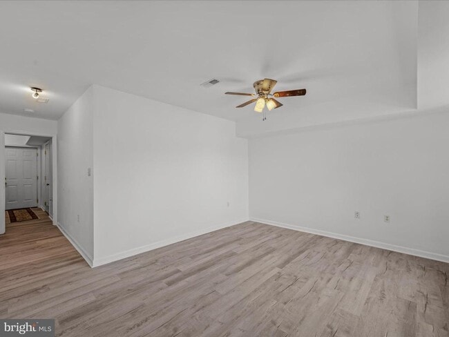 Foto del edificio - 316 E 5th Ave