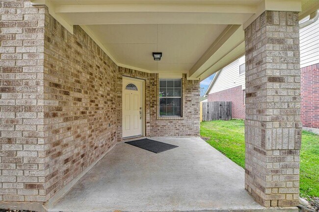 Building Photo - 18902 Knobby Oaks Pl