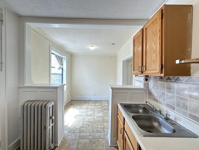 Foto del edificio - 2332 N Spaulding Ave