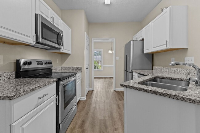 Building Photo - 8318 Umstead Dr