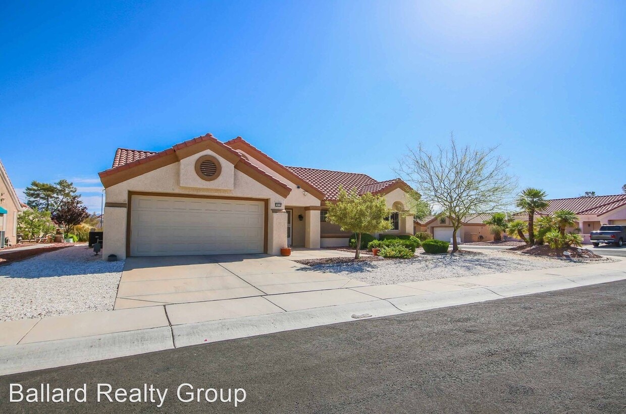 Primary Photo - 2 br, 2 bath House - 2400 Desert Glen Drive