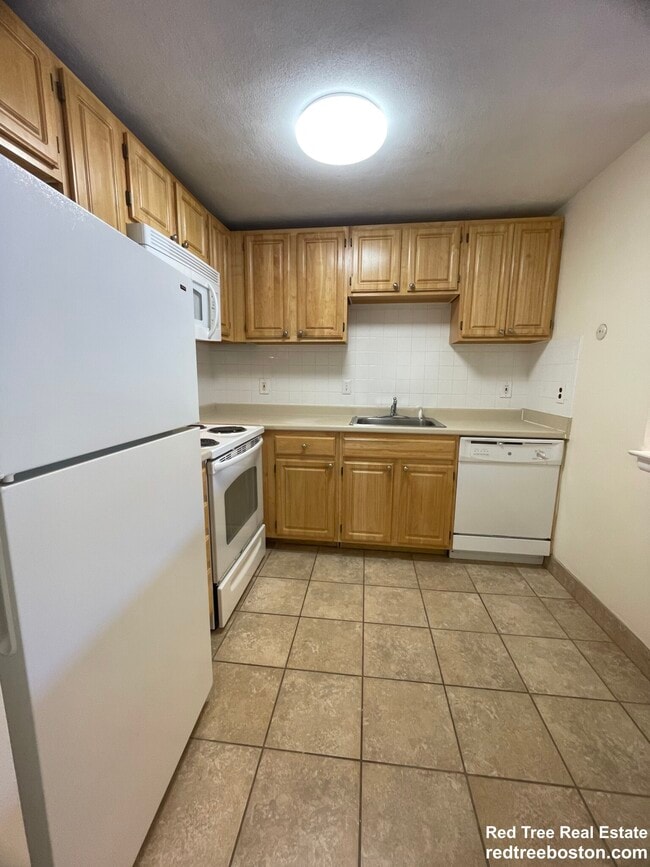 Photo - 245 Main St Apartment