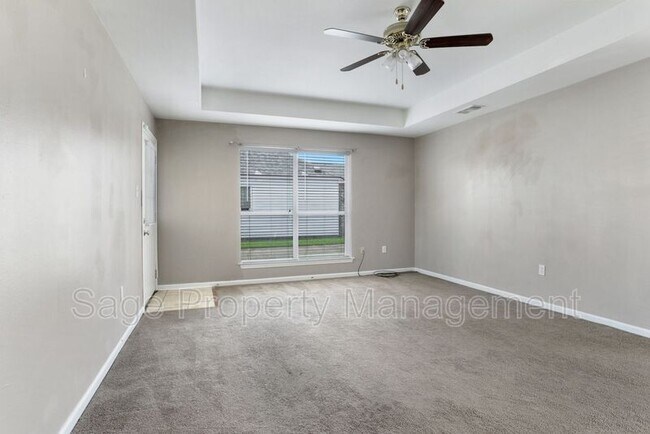 Foto del edificio - 1011 Woodhill Dr