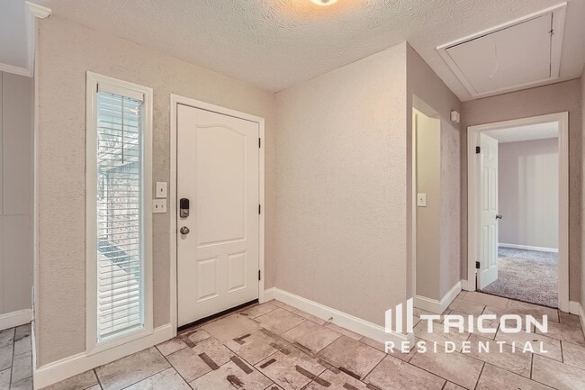 Building Photo - 185 Sequoyah Dr