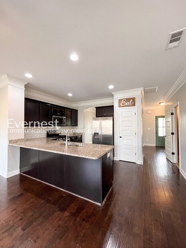 Foto del edificio - 1828 Wild Oaks Ct