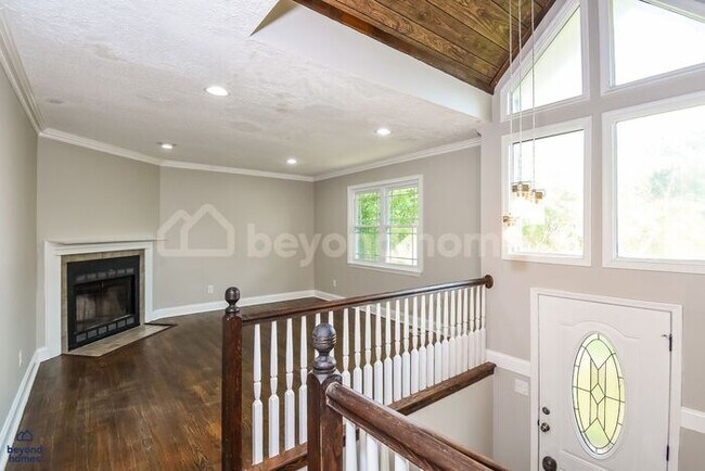 Foto del edificio - Beautiful 3-Bed 2.5-Bath + Bonus Room Home - Minutes from Downtown Chattanooga!