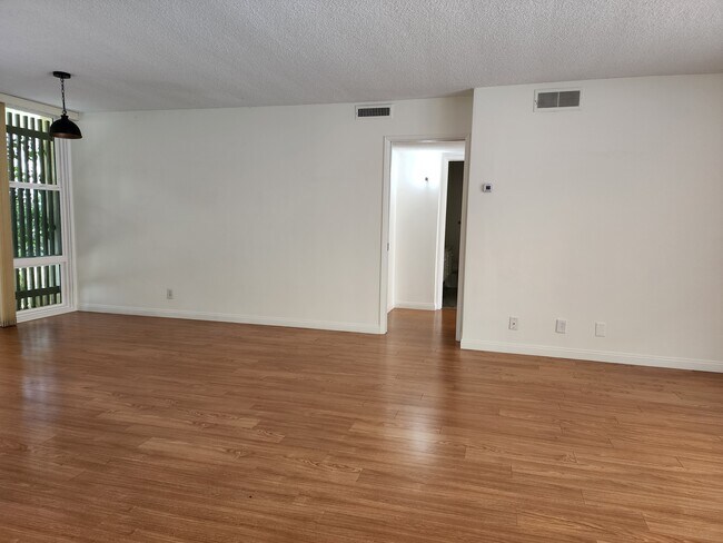 Foto del edificio - 1323 18th St