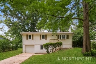 Building Photo - 1502 Mc Clellan Dr