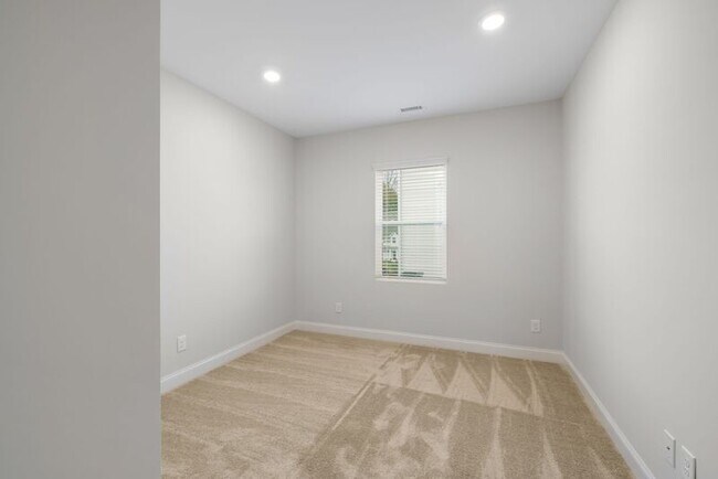 Building Photo - 5308 Brinley Manor Dr