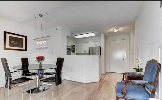 Foto del edificio - 1230 23rd St NW