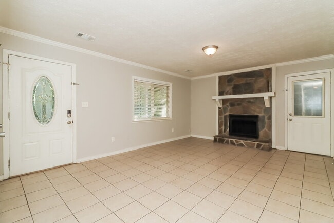 Foto del edificio - 5539 Hall Cir