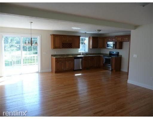 Building Photo - 3 br, 2.5 bath House - 164 Pine Street