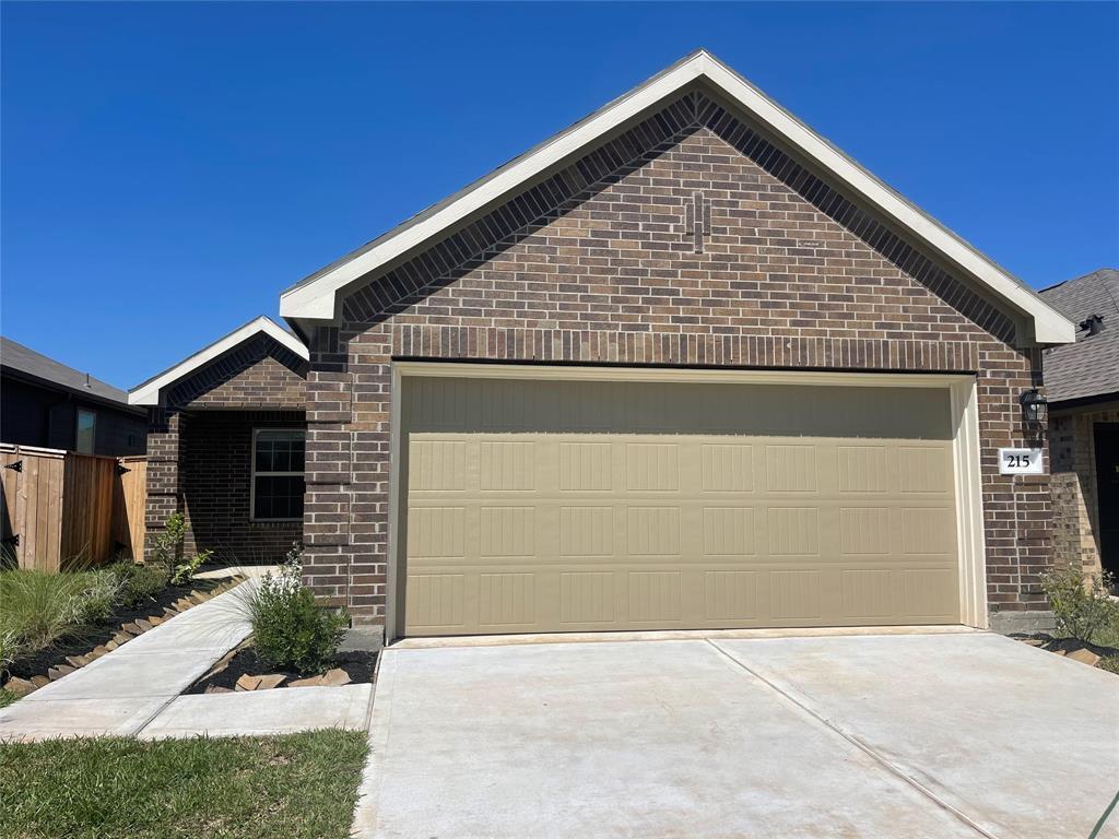 215 Pine Cir Dr, Willis, TX 77378 House Rental in Willis, TX