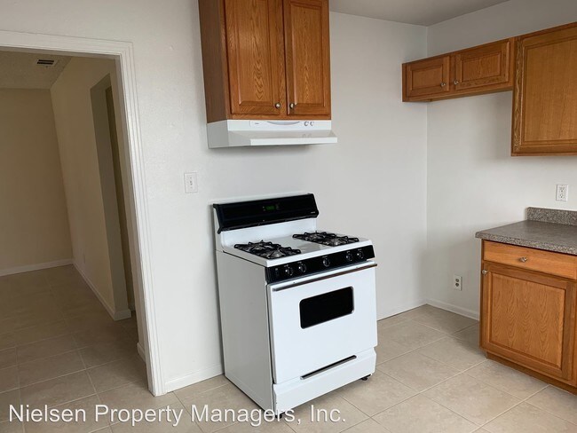 Foto del edificio - 620-622 Poplar Ave