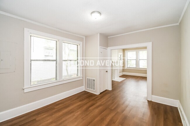 Building Photo - 204 W 23rd ST