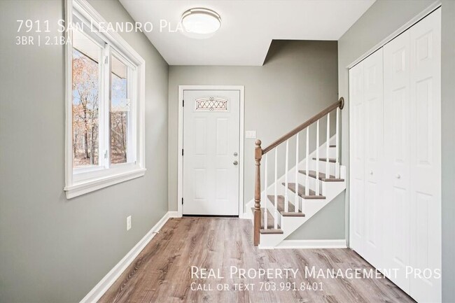 Foto del edificio - 7911 San Leandro Pl