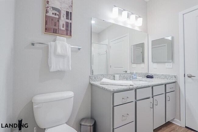 Foto del edificio - 2331 Commerce Park Dr NE